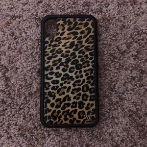 cheetah print wildflower phone case